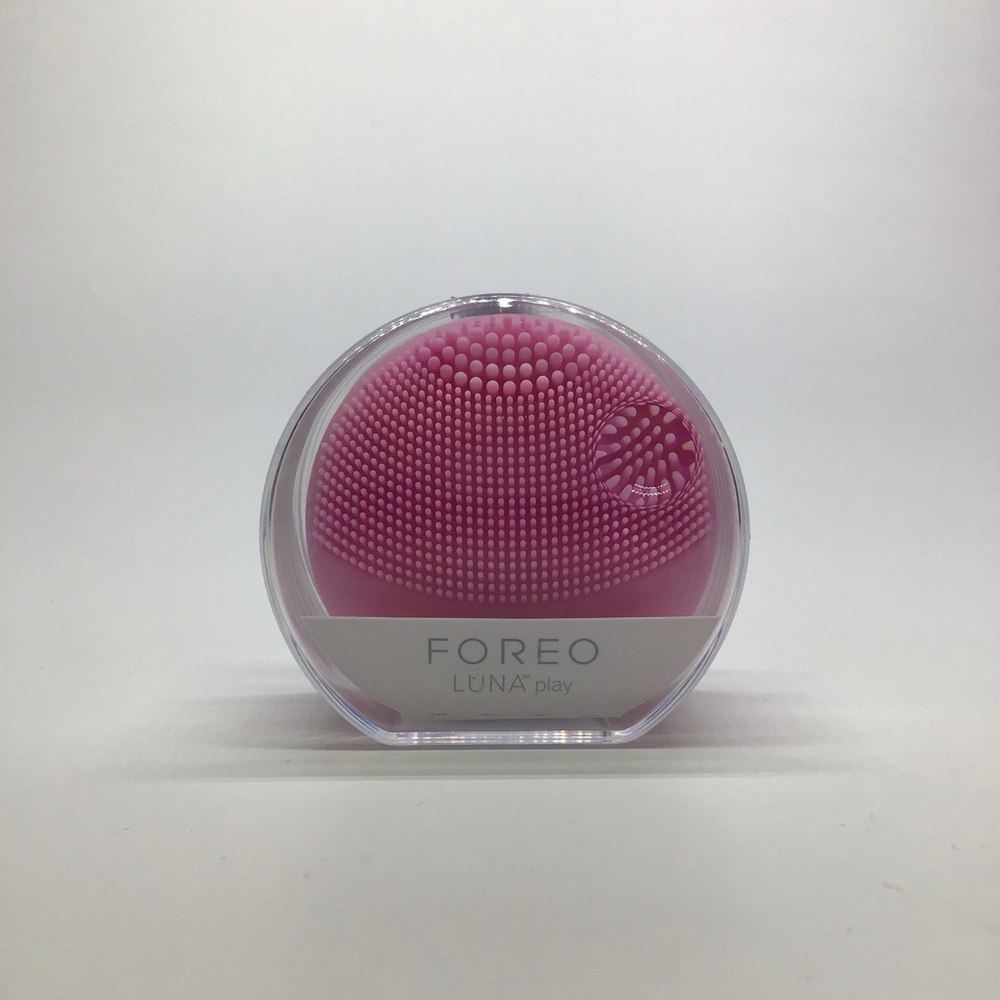 FOREO LUNA Play in PETAL PINK T-Sonic Facial Cleansing Device - NEW IN BOX